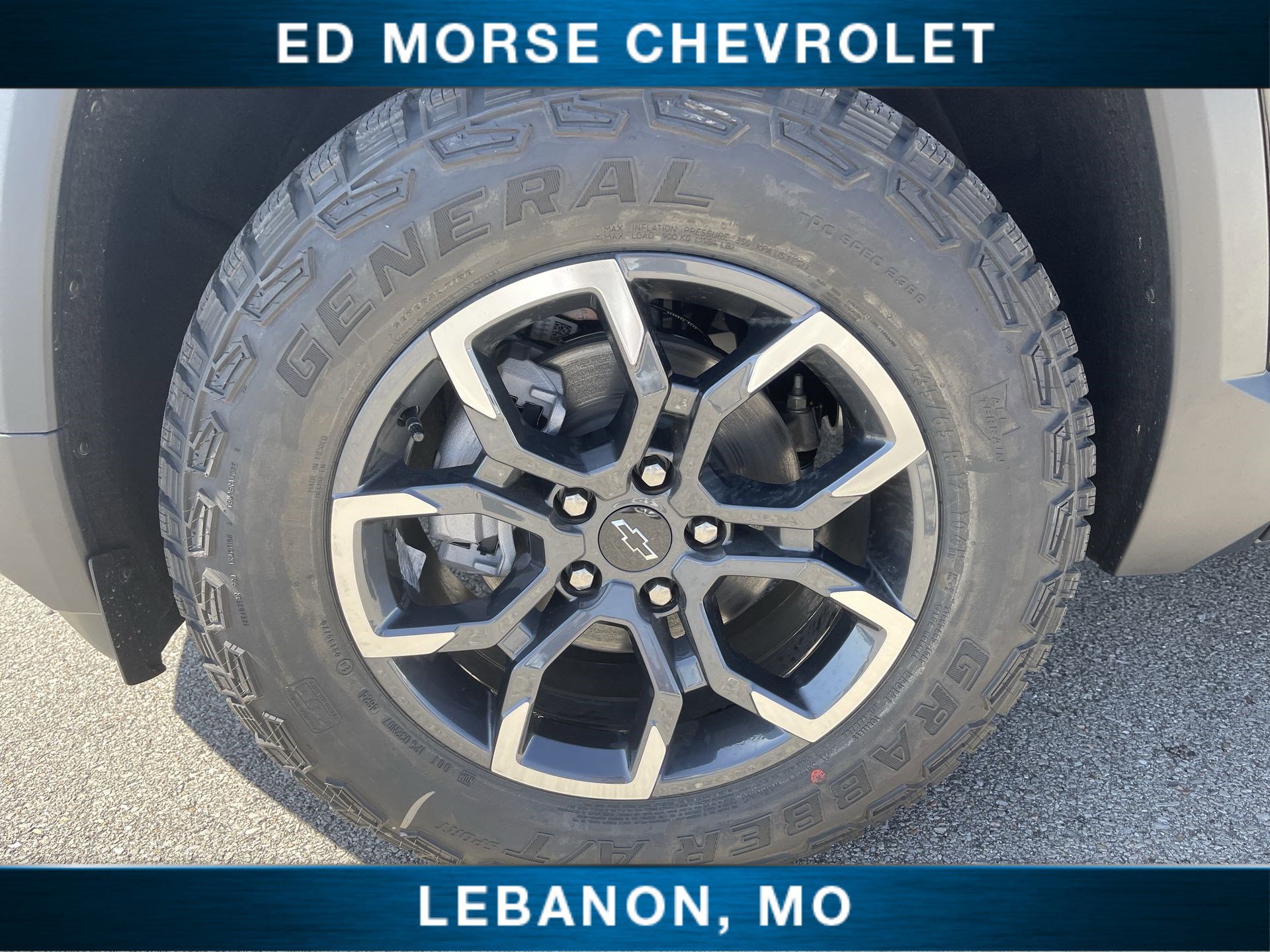 New 2025 Chevrolet Equinox ACTIV w/ Convenience Package III image 32