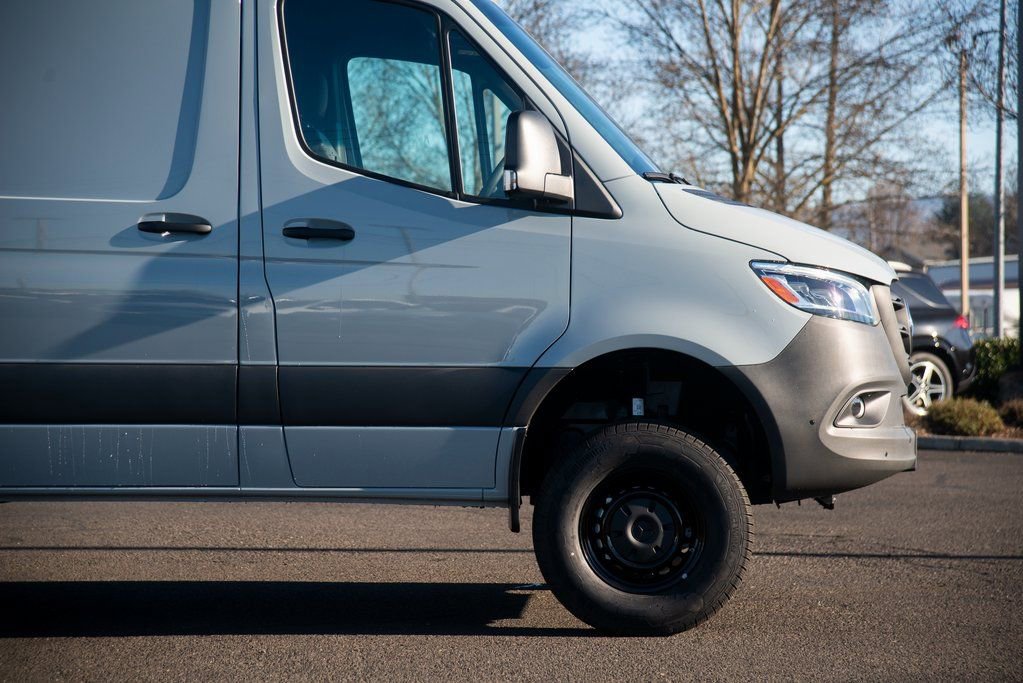 New 2025 Mercedes-Benz Sprinter 2500 image 9