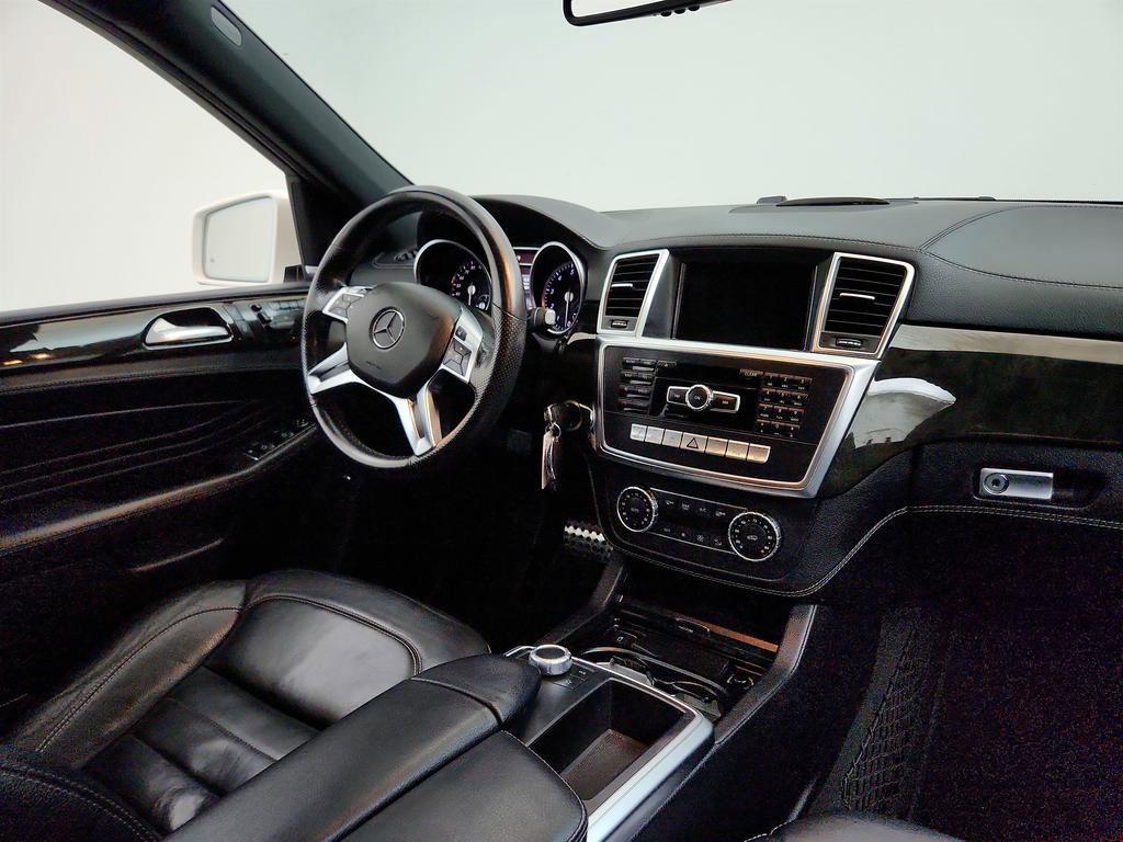 Used 2015 Mercedes-Benz ML 400 4MATIC image 27