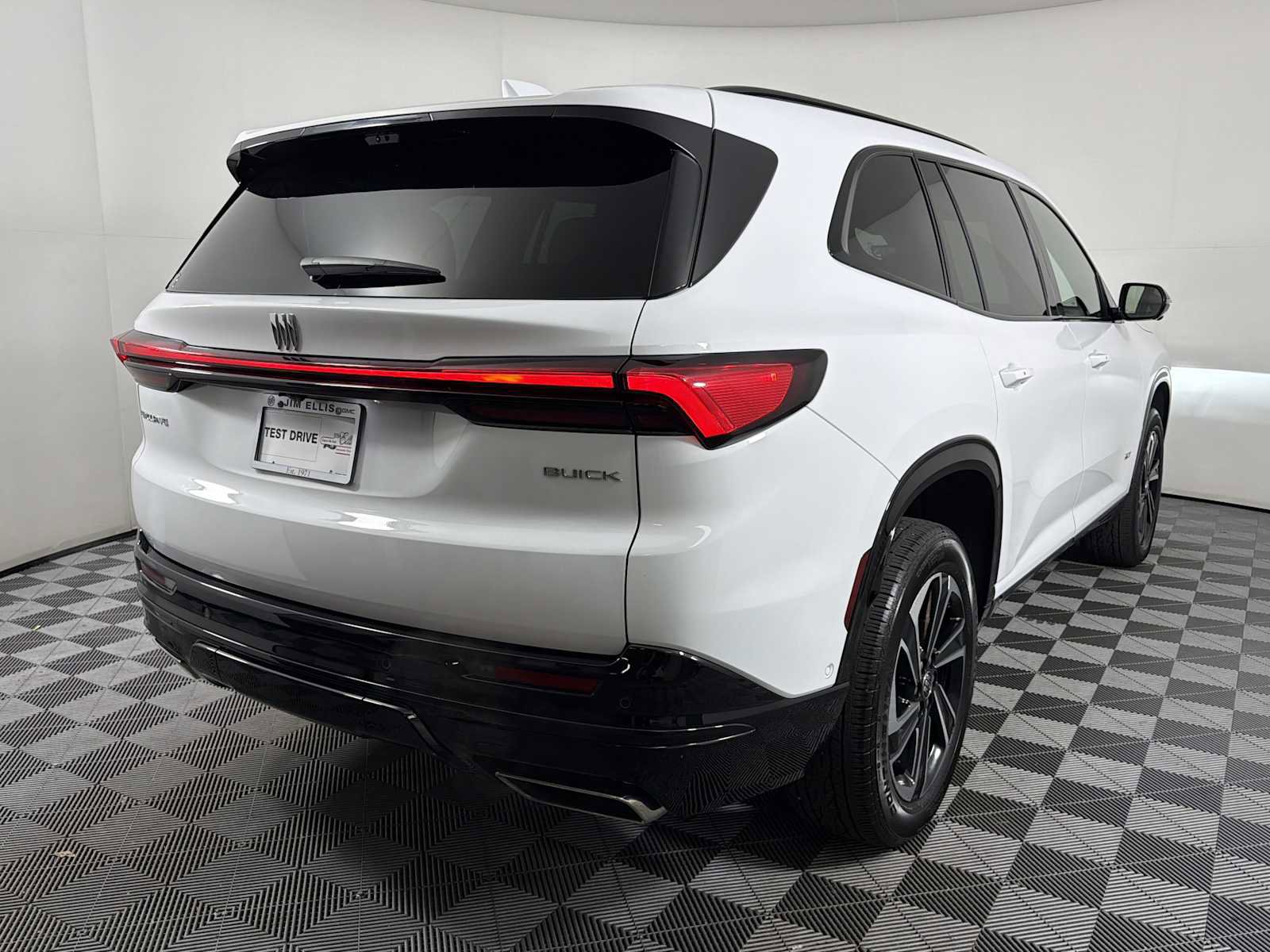 New 2026 Buick Enclave Sport Touring w/ Super Cruise Package image 12