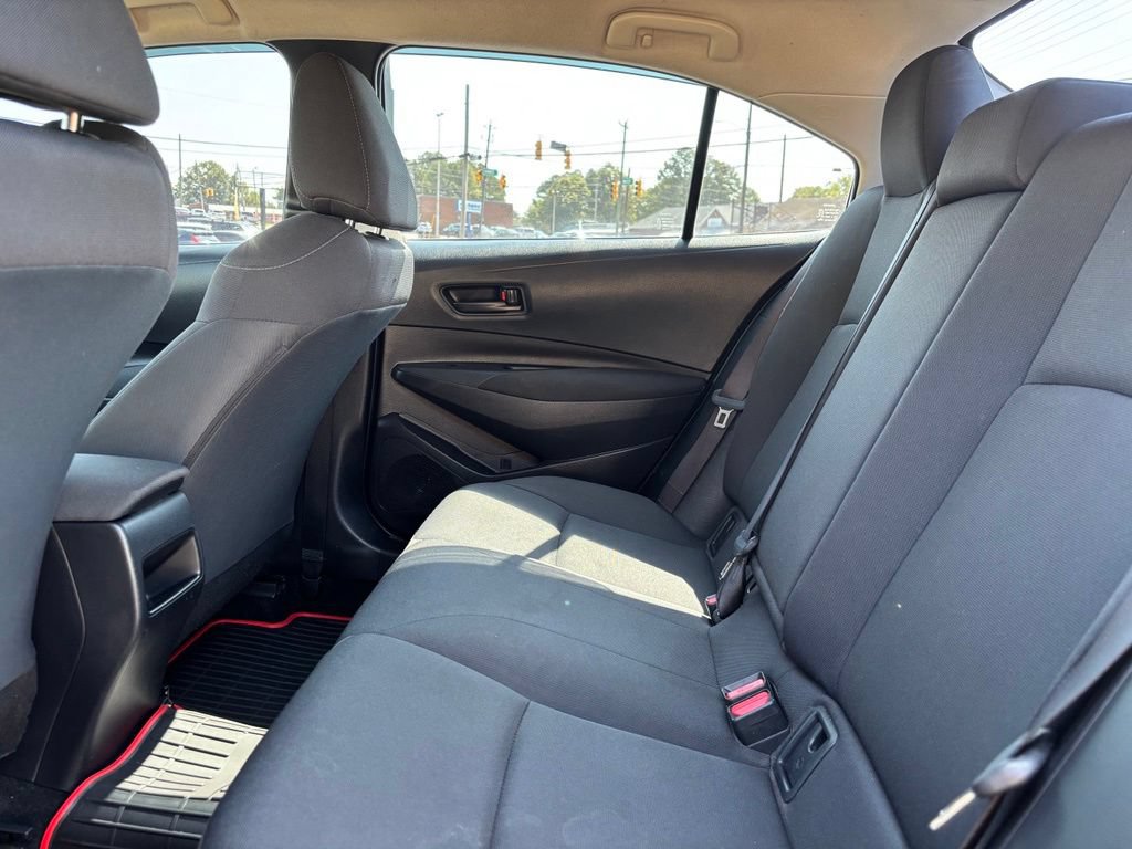 Used 2022 Toyota Corolla LE FWD image 23
