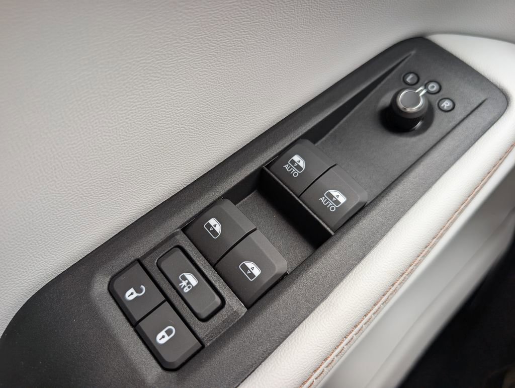 New 2026 Jeep Cherokee Overland AWD/4WD image 38