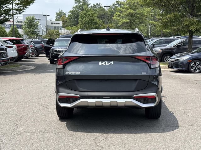 Used 2024 Kia Sportage EX AWD/4WD image 3