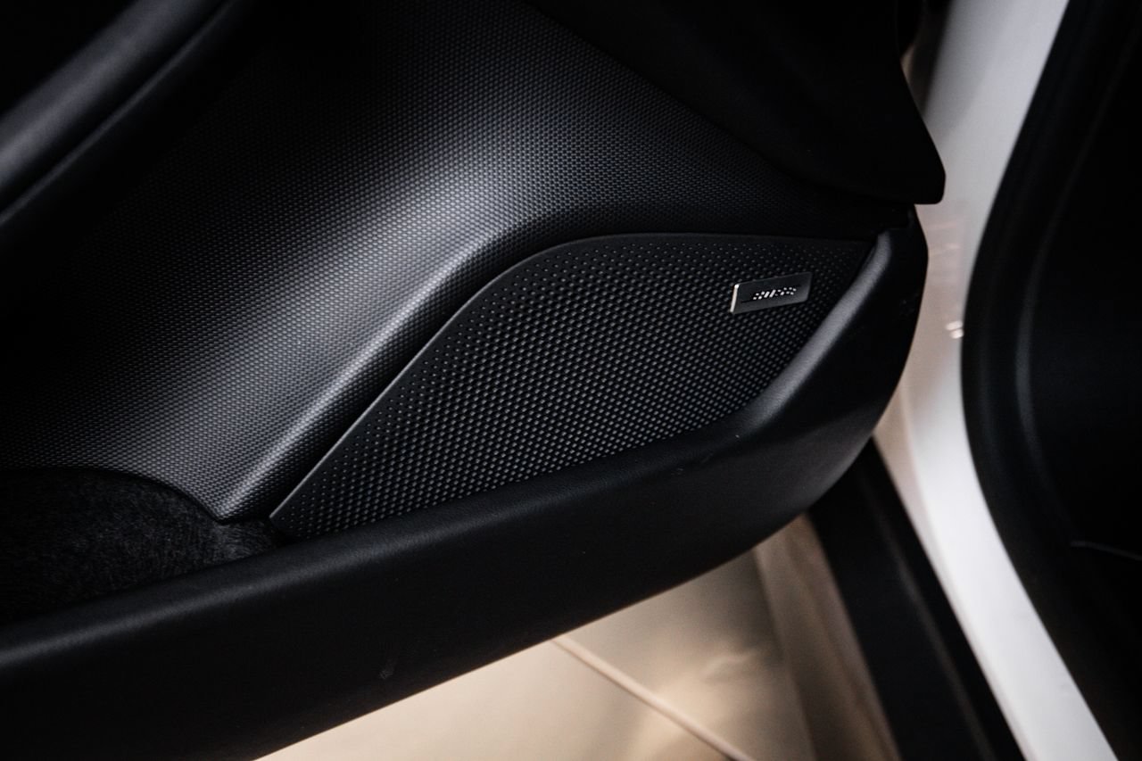 Certified 2024 Porsche Taycan RWD image 21