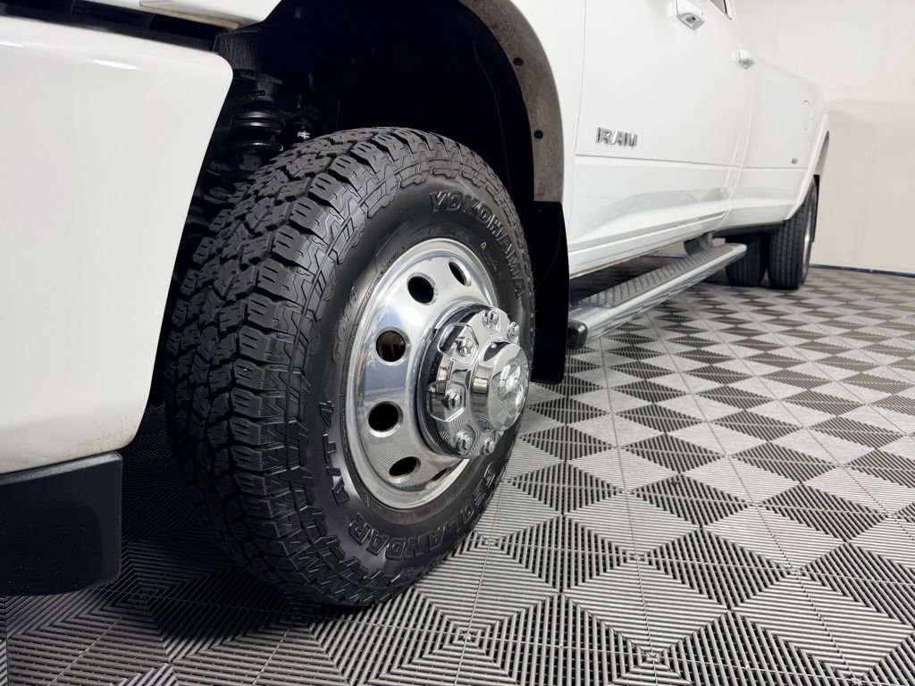 Used 2020 RAM 3500 Laramie image 10