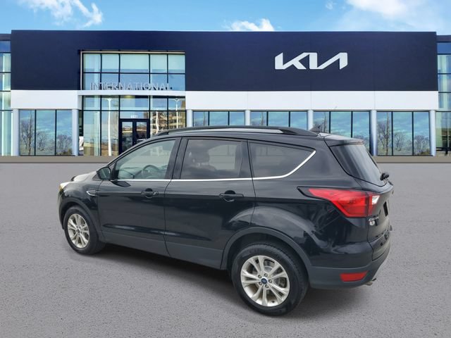 Used 2019 Ford Escape SEL FWD image 2