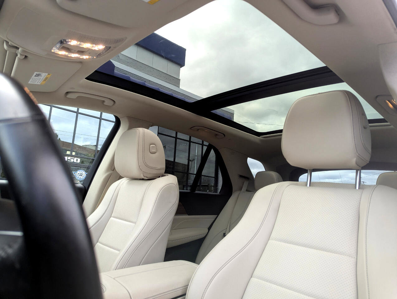 Used 2024 Mercedes-Benz GLE 450 4MATIC image 31