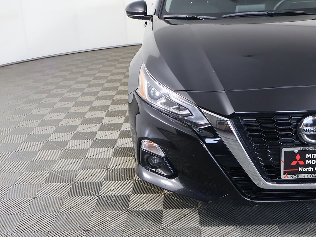 Used 2019 Nissan Altima 2.5 SV FWD image 14