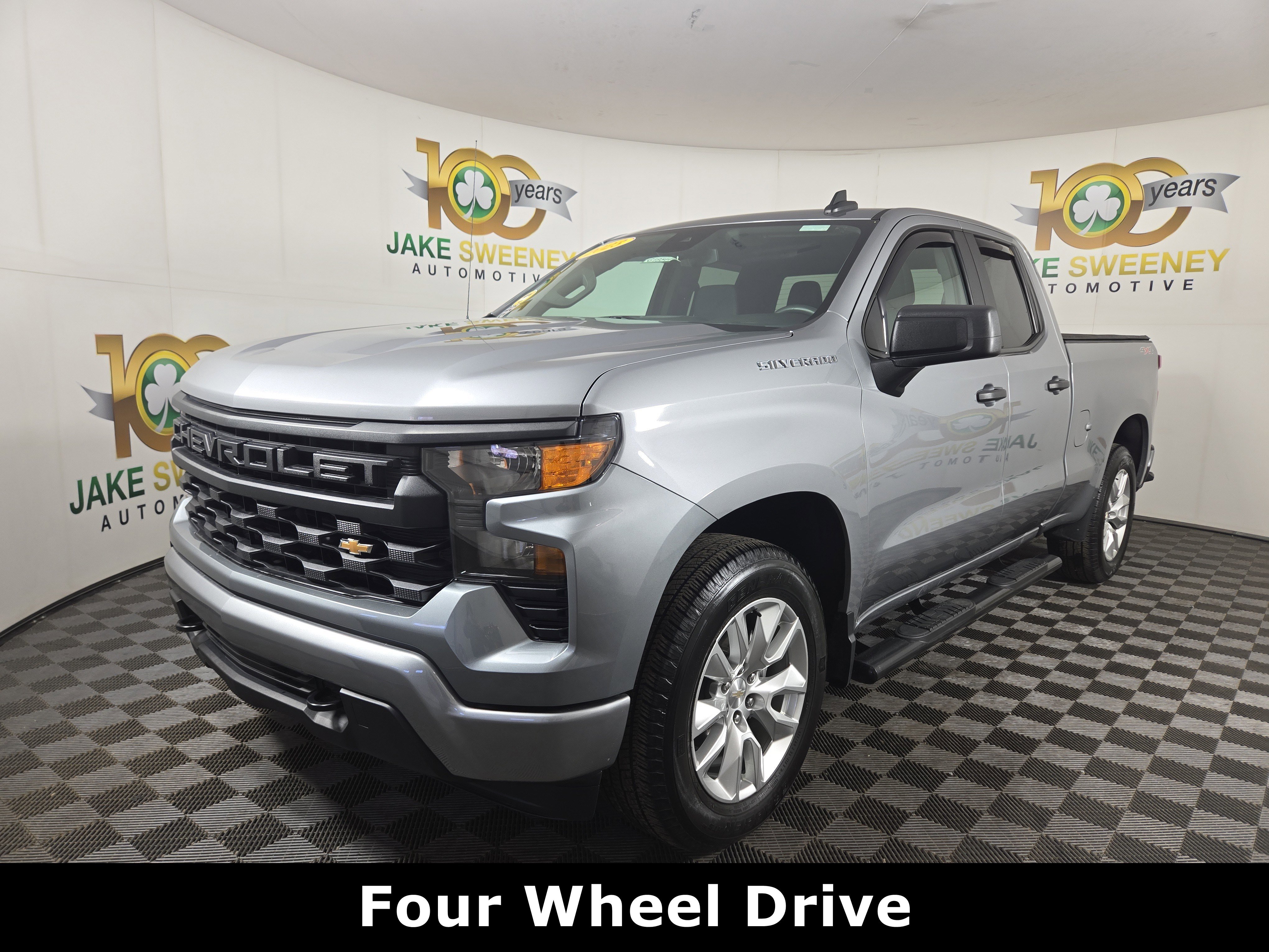 Certified 2023 Chevrolet Silverado 1500 Custom image 3