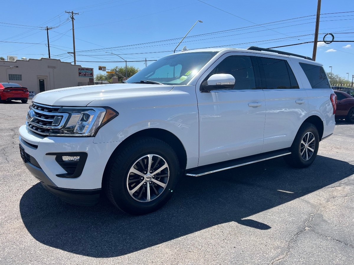 Used 2018 Ford Expedition XLT w/ Equipment Group 202A RWD image 10