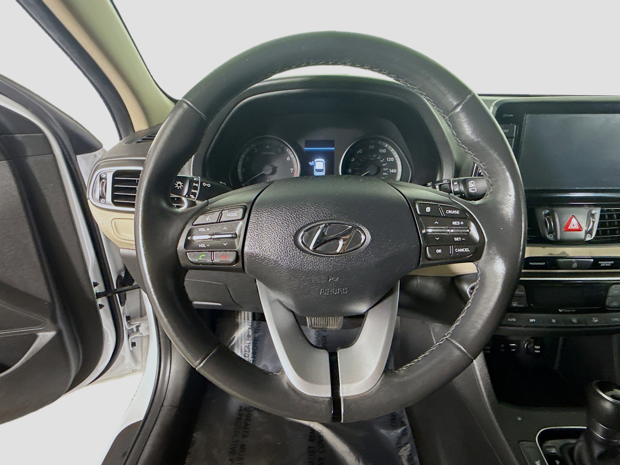 Used 2020 Hyundai Elantra GT w/ Style Package 02 image 13