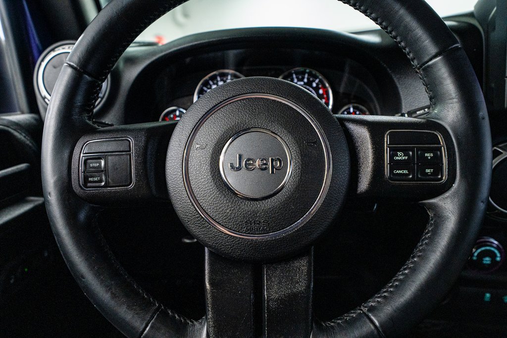 Used 2018 Jeep Wrangler Unlimited Sahara image 38