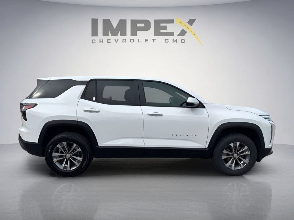 Used 2026 Chevrolet Equinox LT FWD image 6