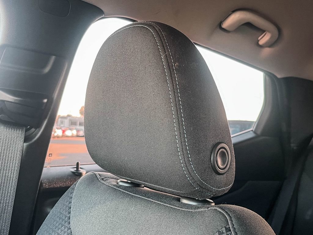 Used 2022 Chevrolet Bolt EUV LT image 51