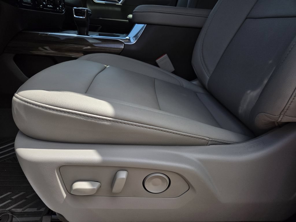 New 2026 Chevrolet Silverado 1500 LT AWD/4WD image 17