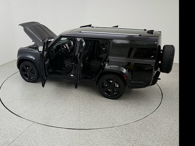 New 2026 Land Rover Defender 130 X-Dynamic SE AWD/4WD image 40