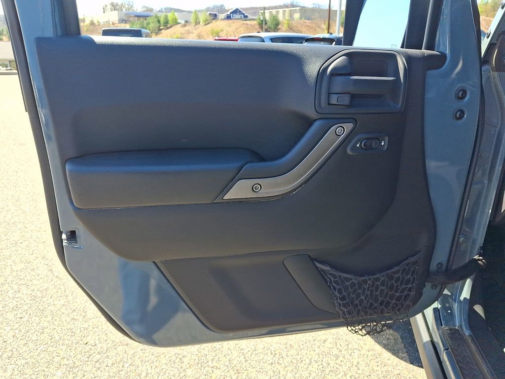 Used 2014 Jeep Wrangler Unlimited Sport w/ Quick Order Package 23S AWD/4WD image 12