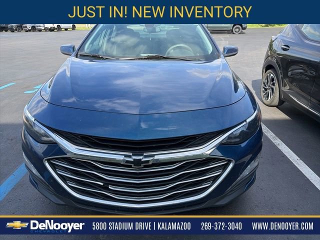 Used 2019 Chevrolet Malibu LT FWD image 1