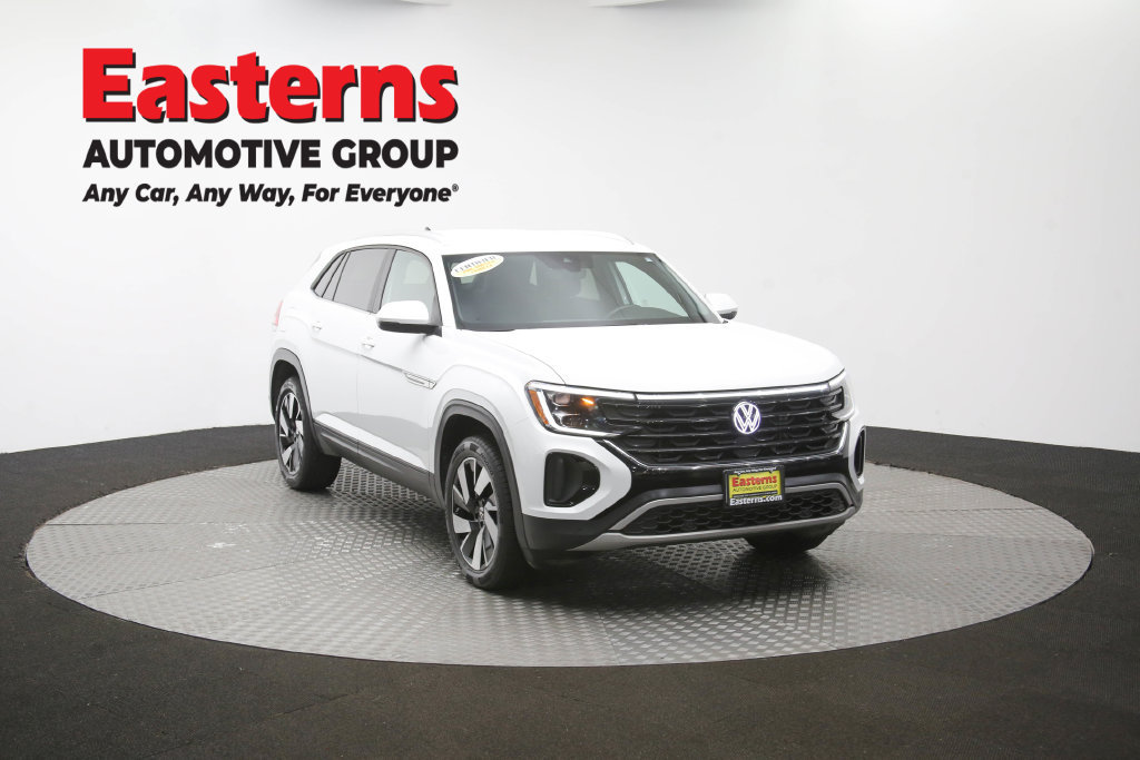 Used 2025 Volkswagen Atlas Cross Sport SE FWD image 51