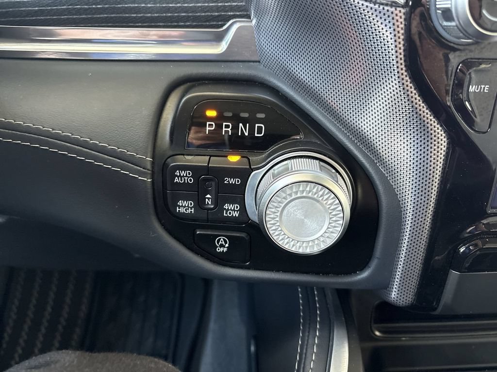 Used 2023 RAM 1500 Limited AWD/4WD image 16