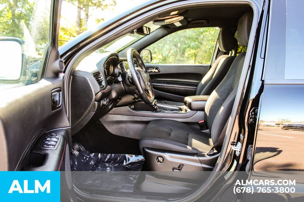 Used 2025 Dodge Durango GT RWD image 16