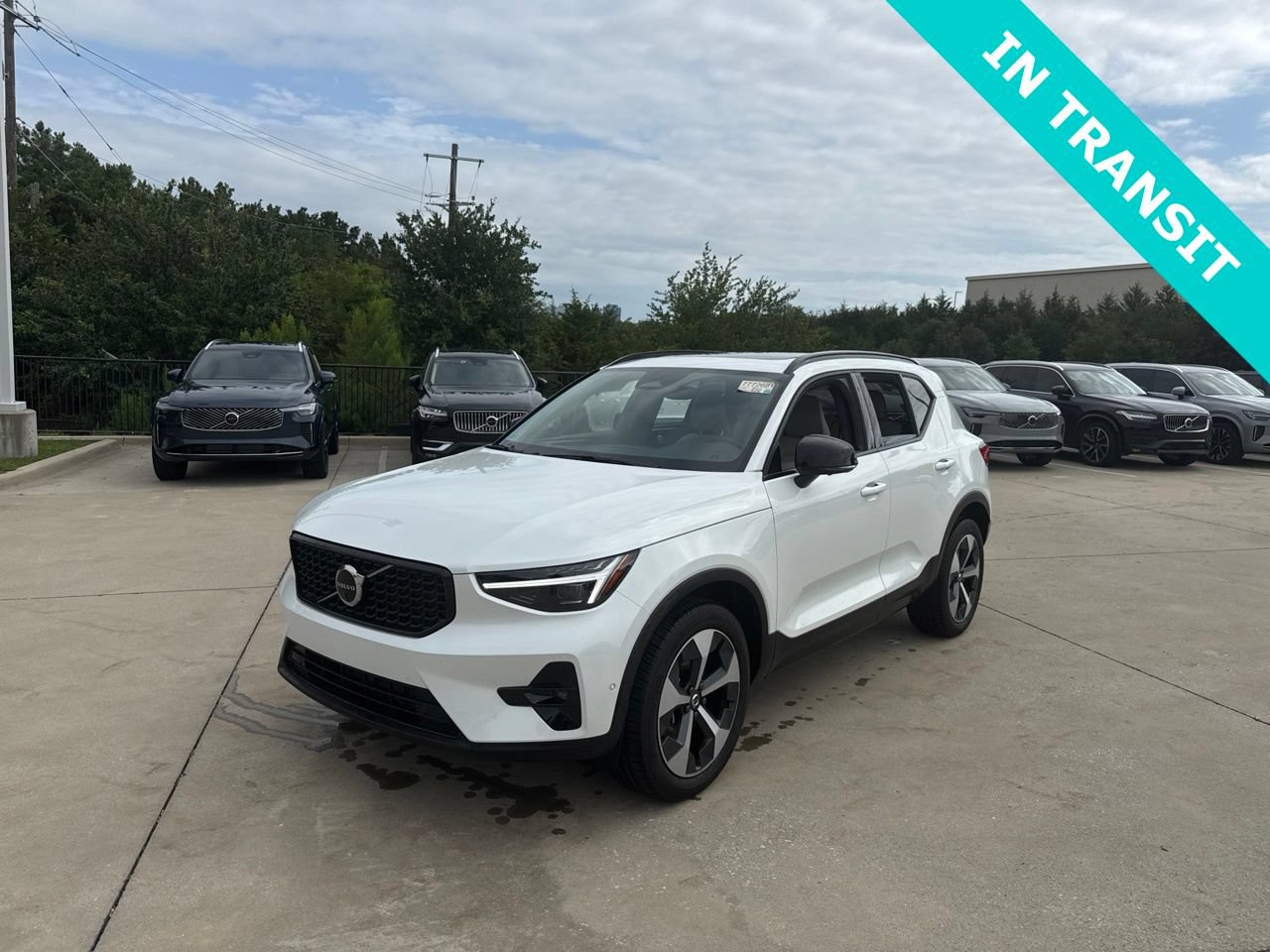 Used 2026 Volvo XC40 B5 Plus