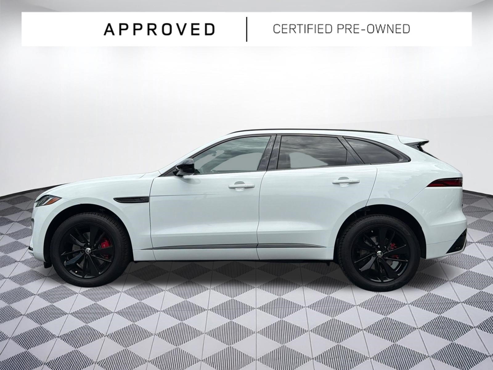 Used 2025 Jaguar F-PACE R-Dynamic S AWD/4WD image 2