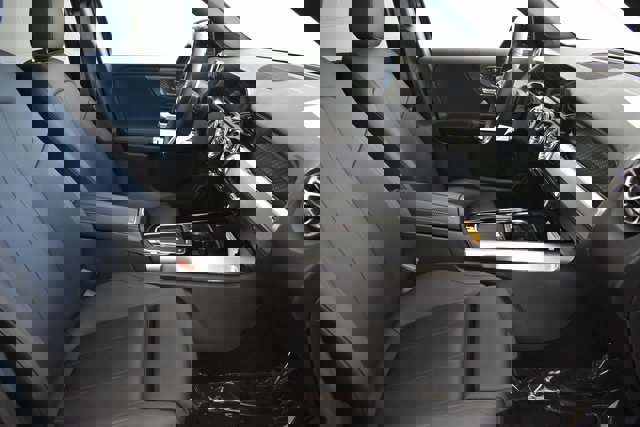 New 2025 Mercedes-Benz GLB 250 4MATIC image 21