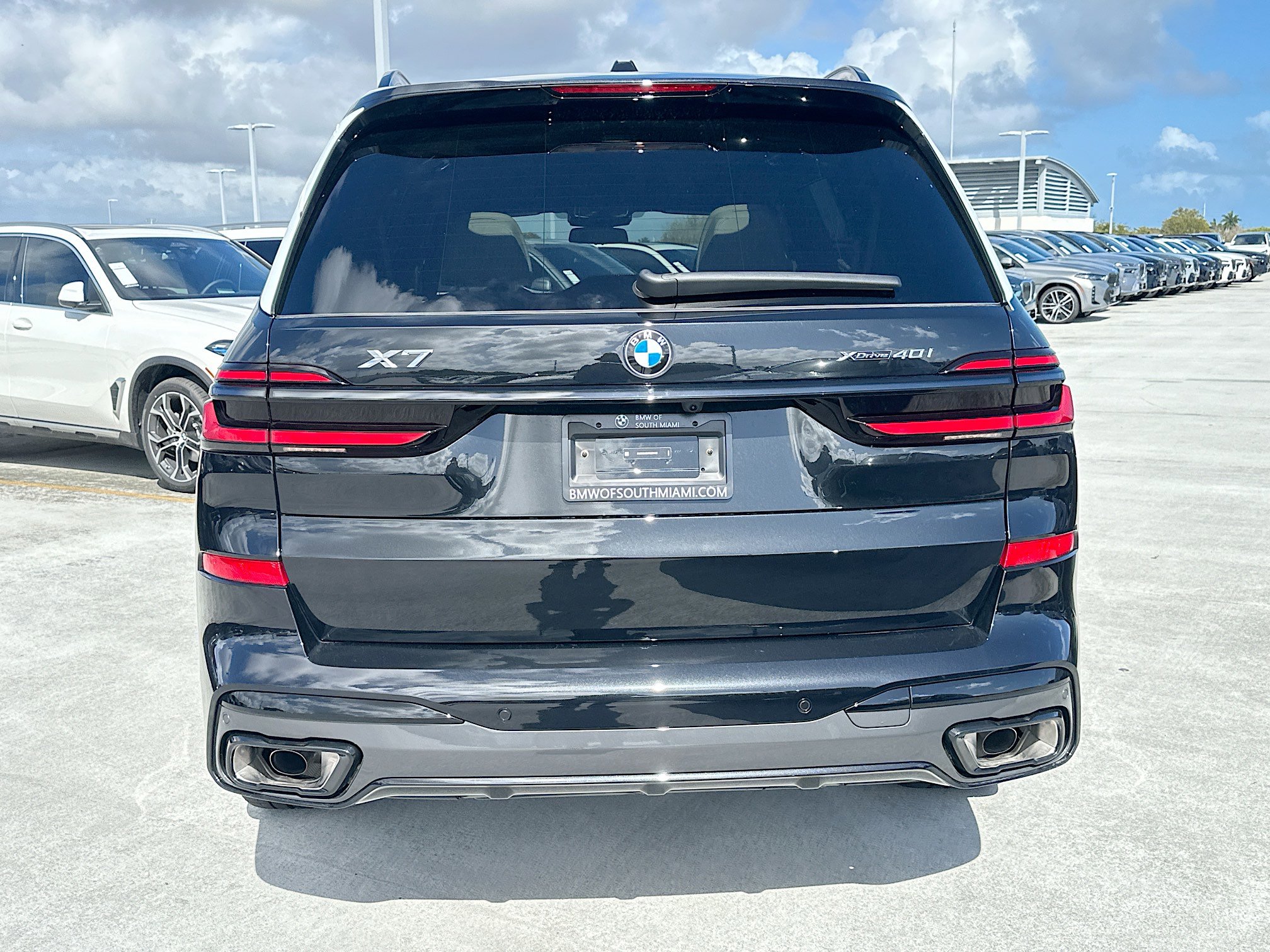 New 2026 BMW X7 xDrive40i w/ M Sport Package AWD/4WD image 5