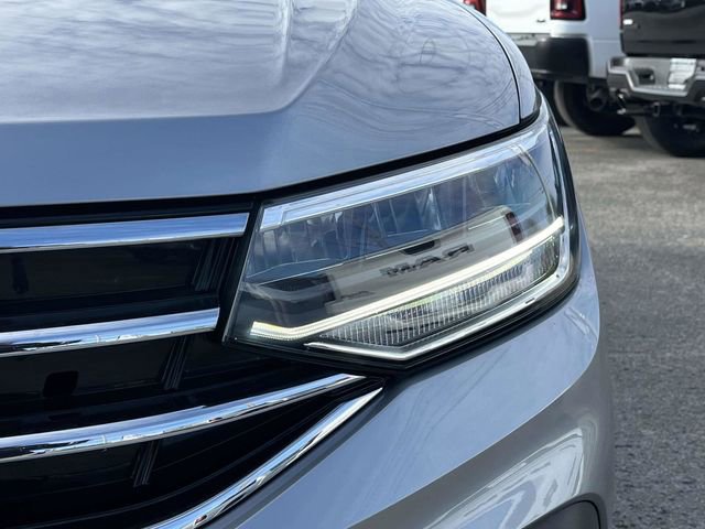 Used 2024 Volkswagen Tiguan SE image 9