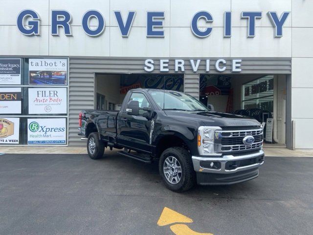 New 2025 Ford F350 XLT