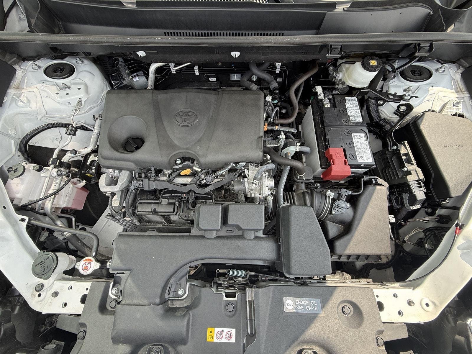 Used 2025 Toyota RAV4 XLE AWD/4WD image 14