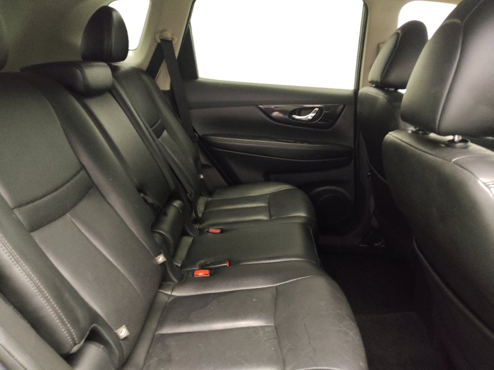 Used 2018 Nissan Rogue SL FWD image 19