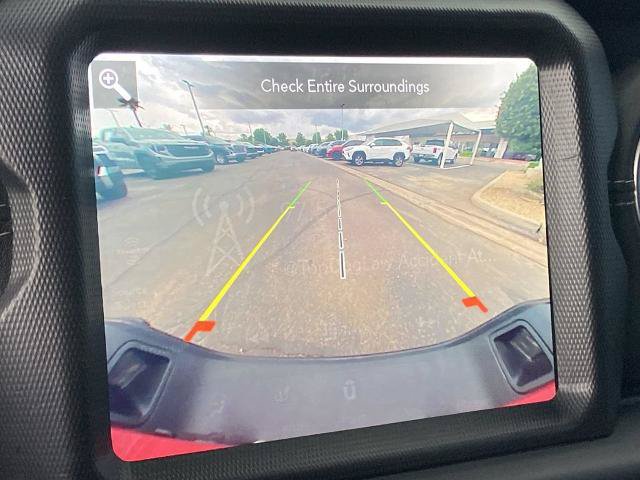 Used 2020 Jeep Gladiator Overland AWD/4WD image 11