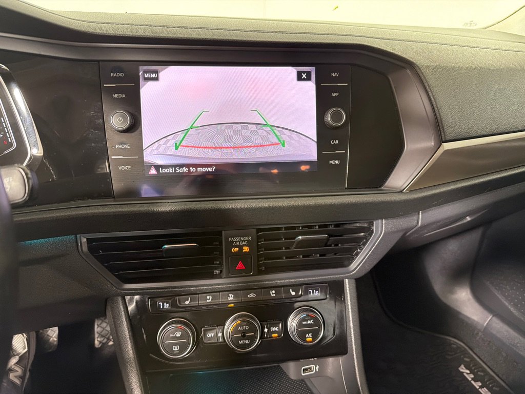 Used 2019 Volkswagen Jetta SEL Premium FWD image 17