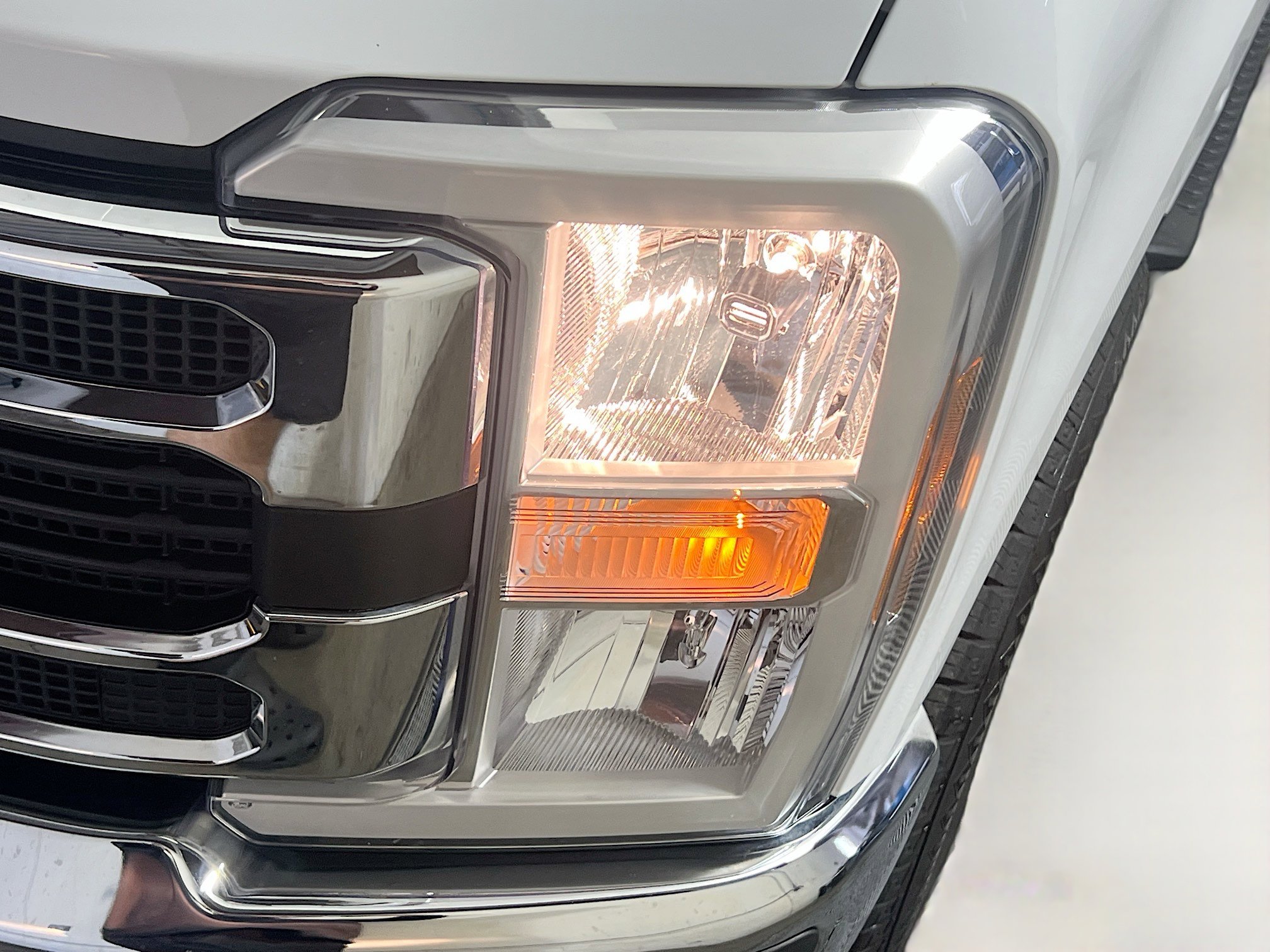 Used 2024 Ford F350 XLT image 11