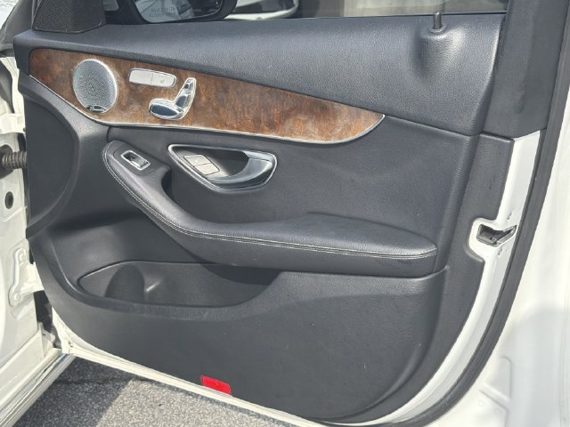 Used 2017 Mercedes-Benz C 300 4MATIC Sedan image 16
