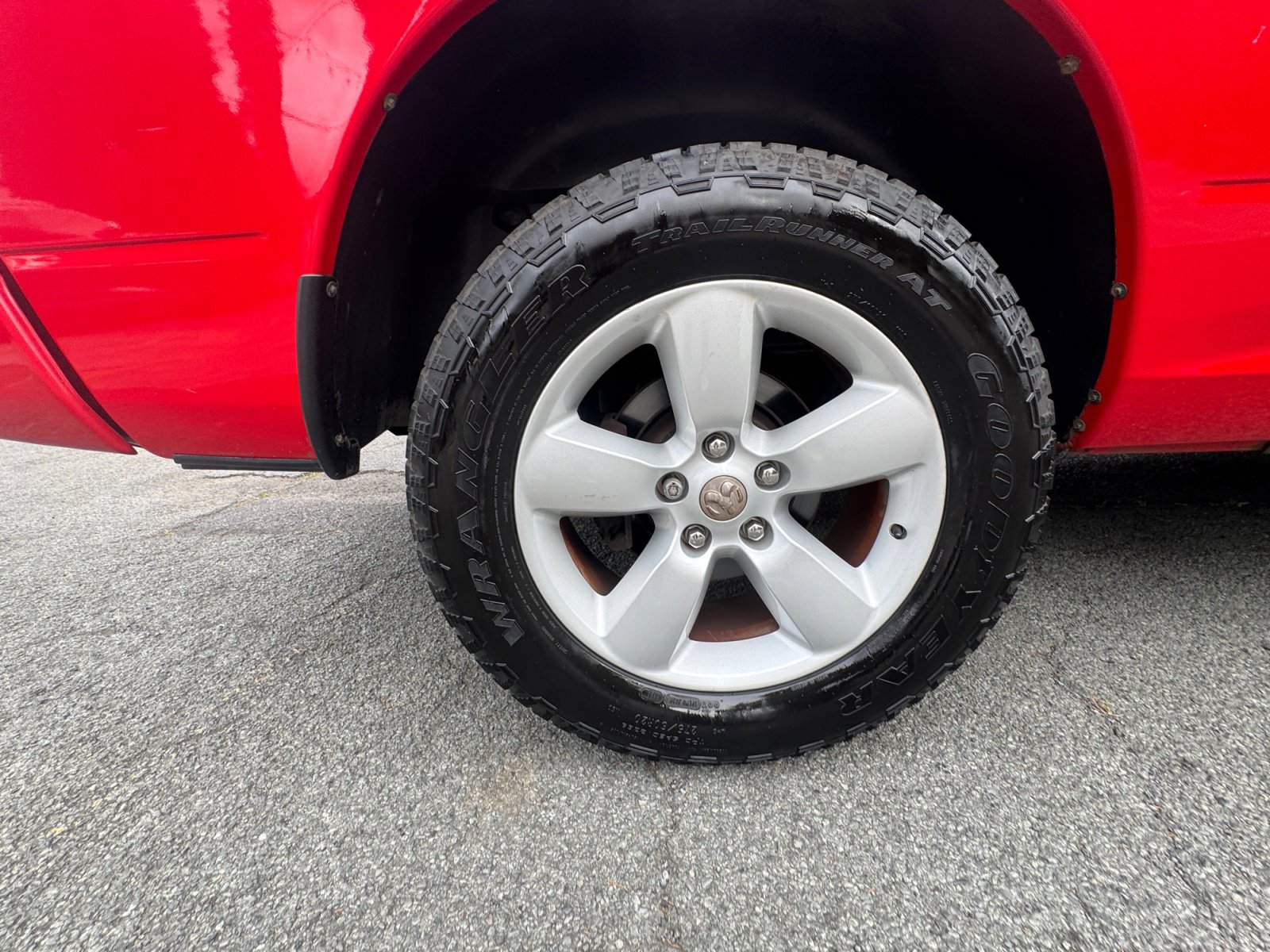 Used 2014 RAM 1500 Express image 20