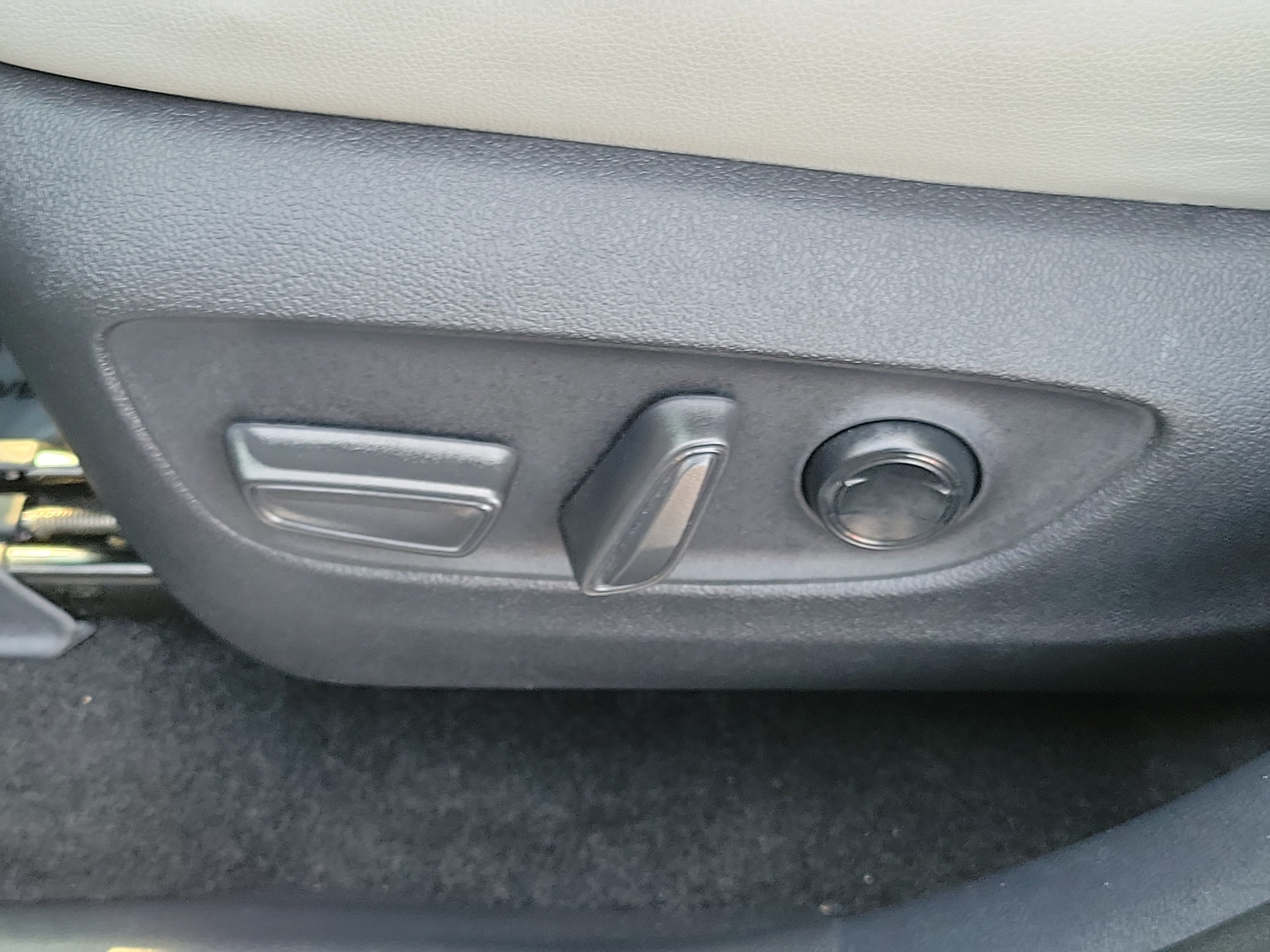 Certified 2025 Toyota Grand Highlander AWD Hybrid image 23