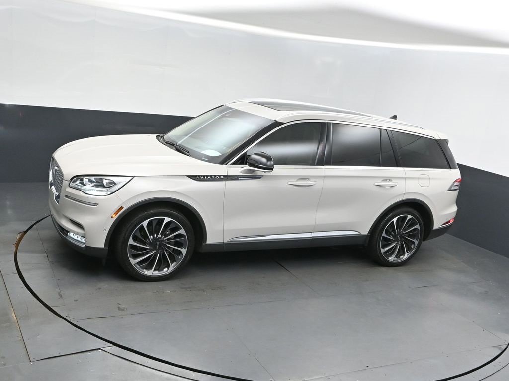 Used 2023 Lincoln Aviator Reserve w/ Equipment Group 201A image 35