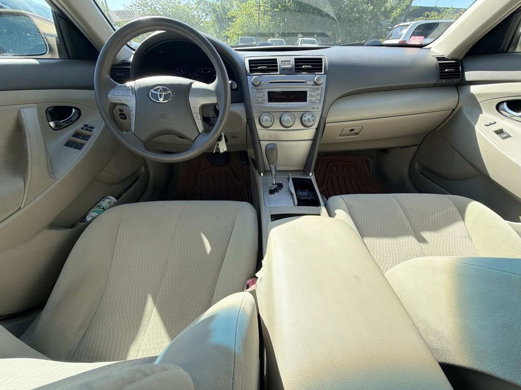 Used 2011 Toyota Camry LE w/ LE Extra-Value Pkg FWD image 17