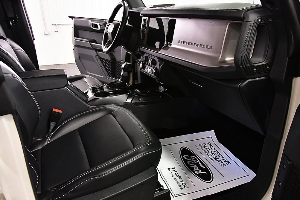 Used 2025 Ford Bronco Outer Banks image 29