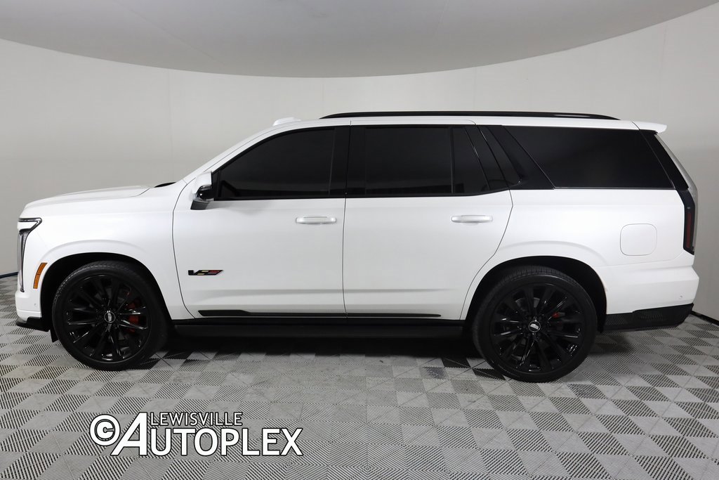 Used 2025 Cadillac Escalade V w/ LPO, ONYX Package image 12