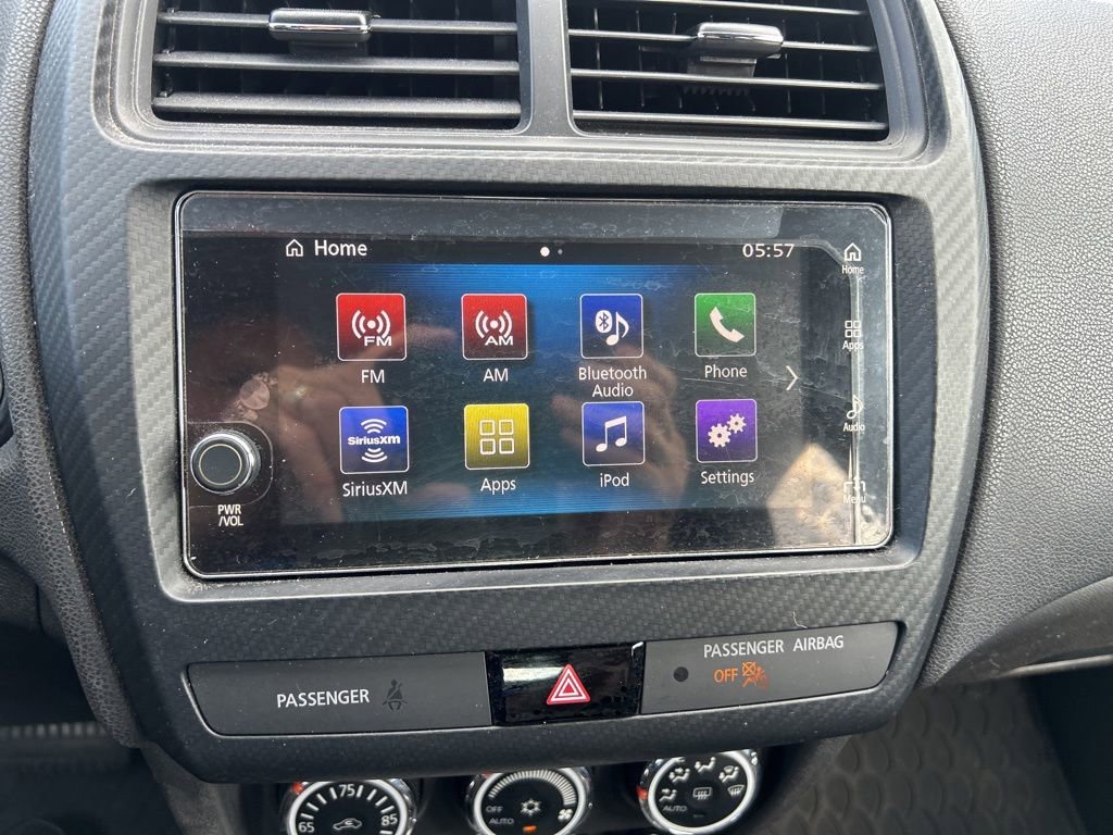 Used 2019 Mitsubishi Outlander Sport SE FWD image 11