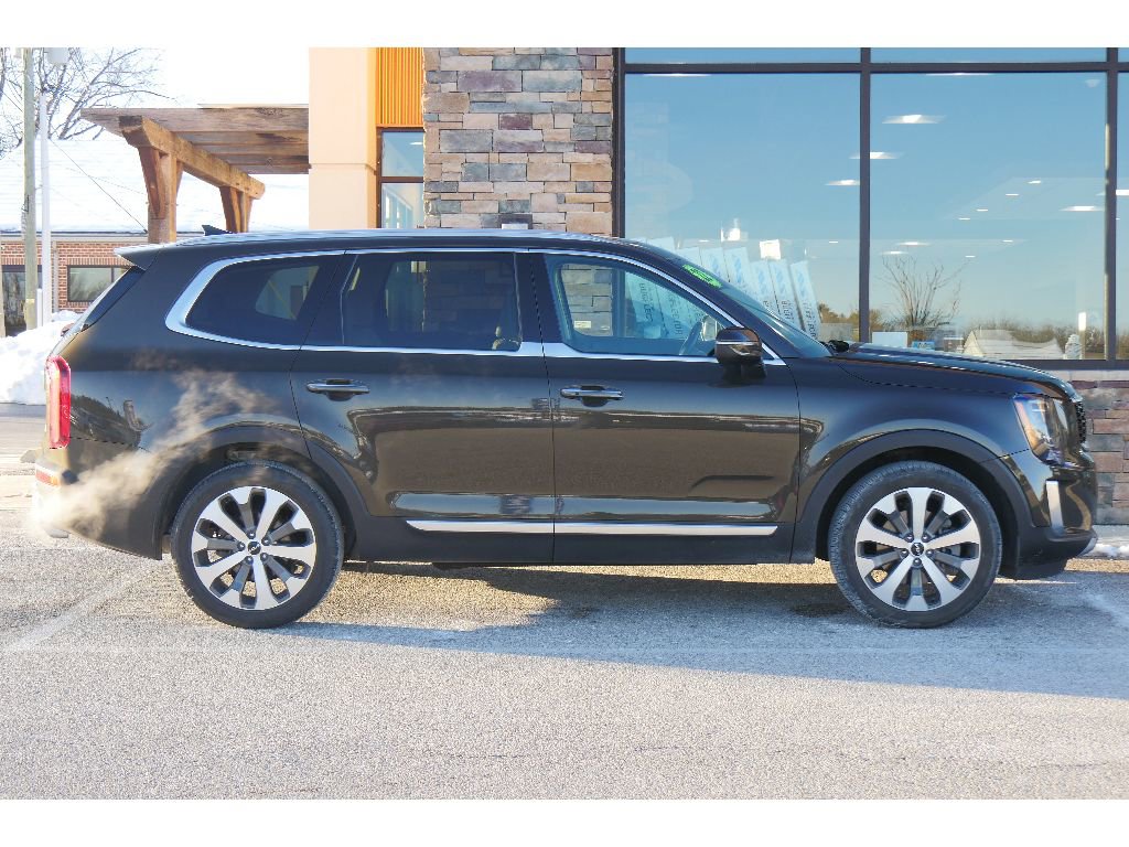 Used 2022 Kia Telluride S image 2