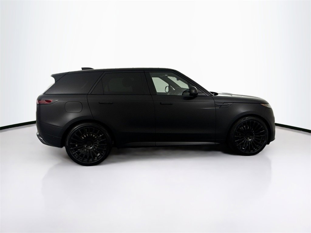 New 2026 Land Rover Range Rover Sport Dynamic SE image 4