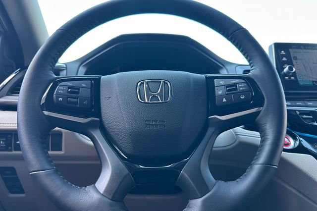 Certified 2025 Honda Odyssey Elite image 24