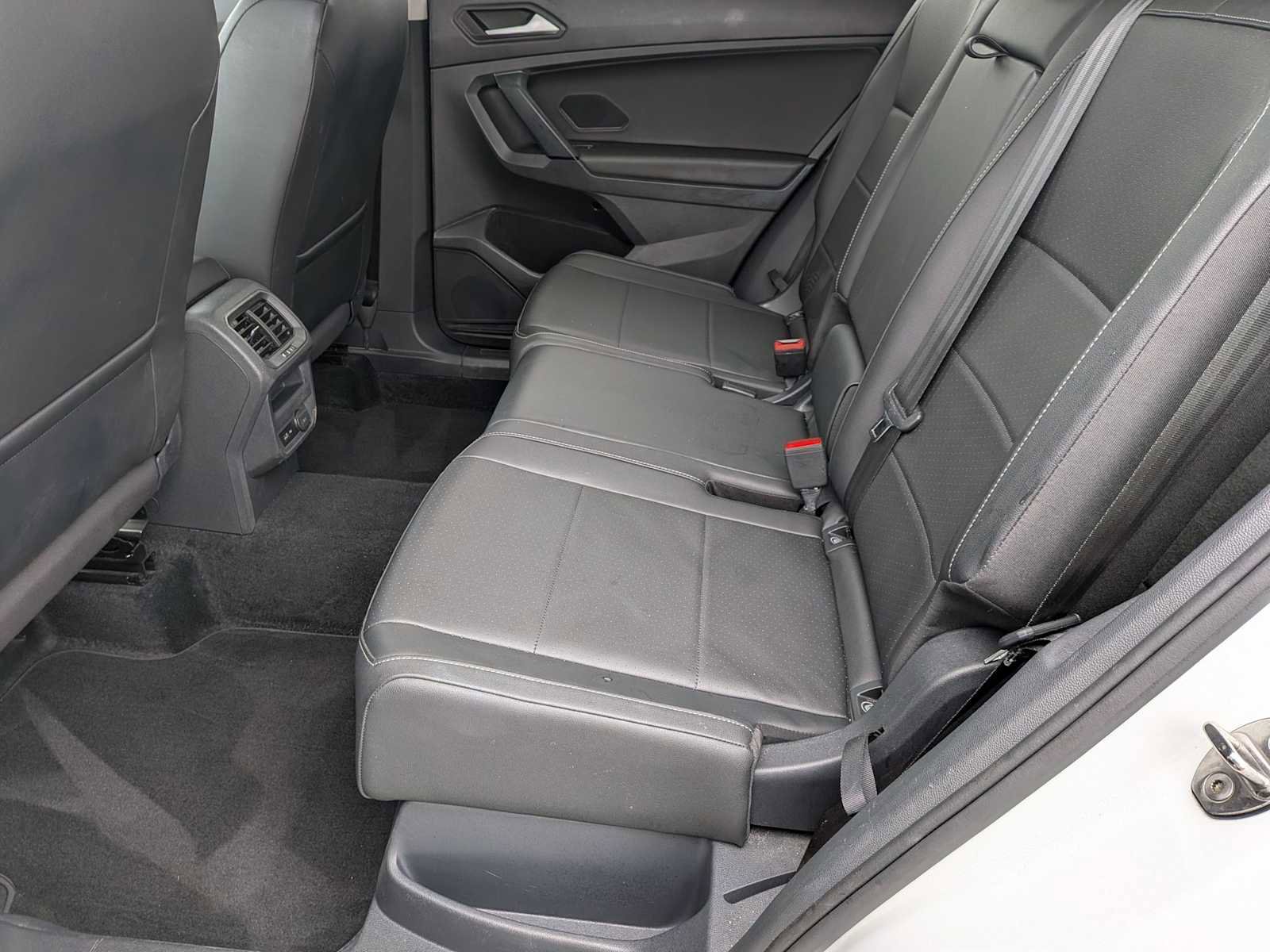 Used 2019 Volkswagen Tiguan SEL AWD/4WD image 18