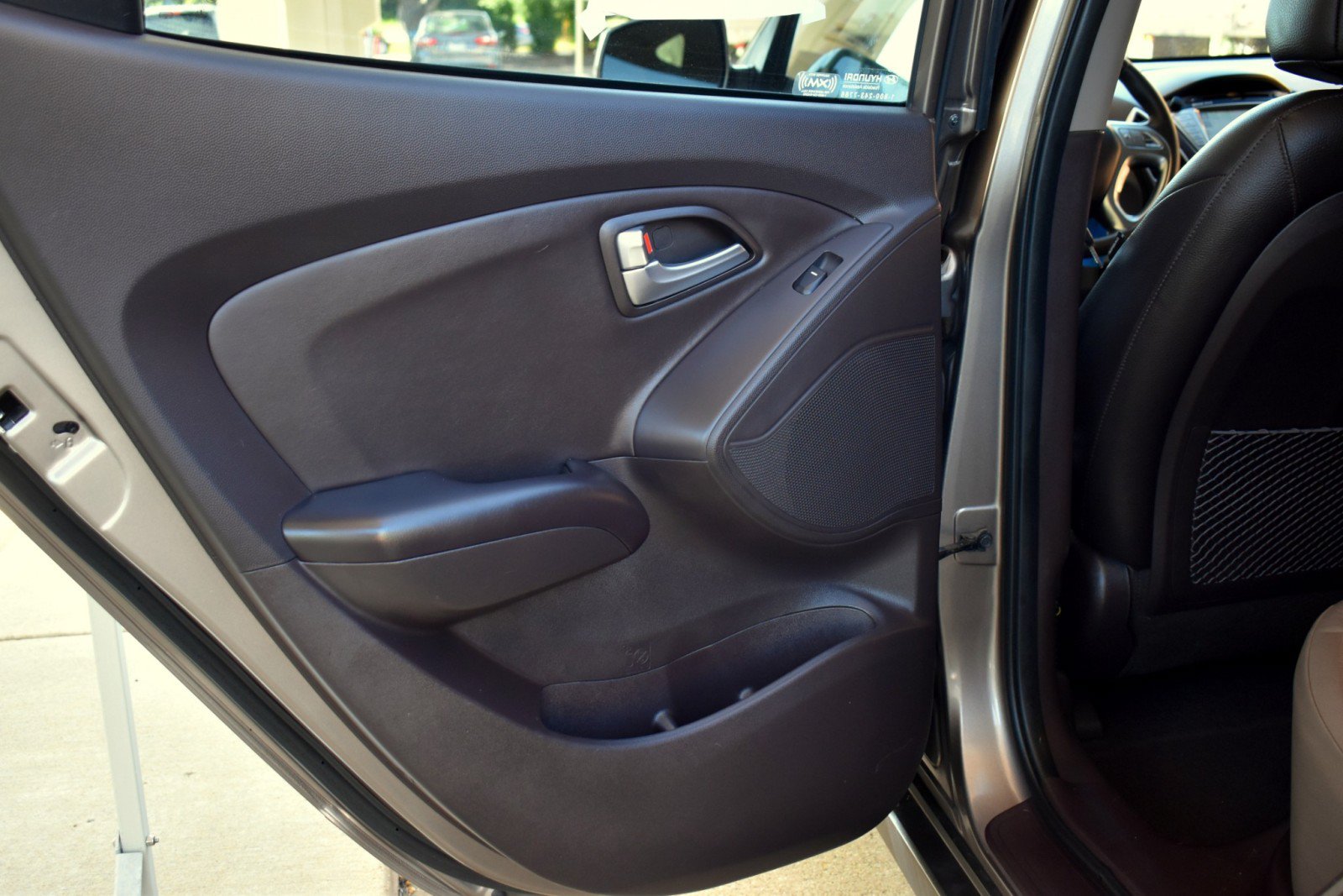 Used 2011 Hyundai Tucson GLS w/ Navigation Pkg 2 AWD/4WD image 30