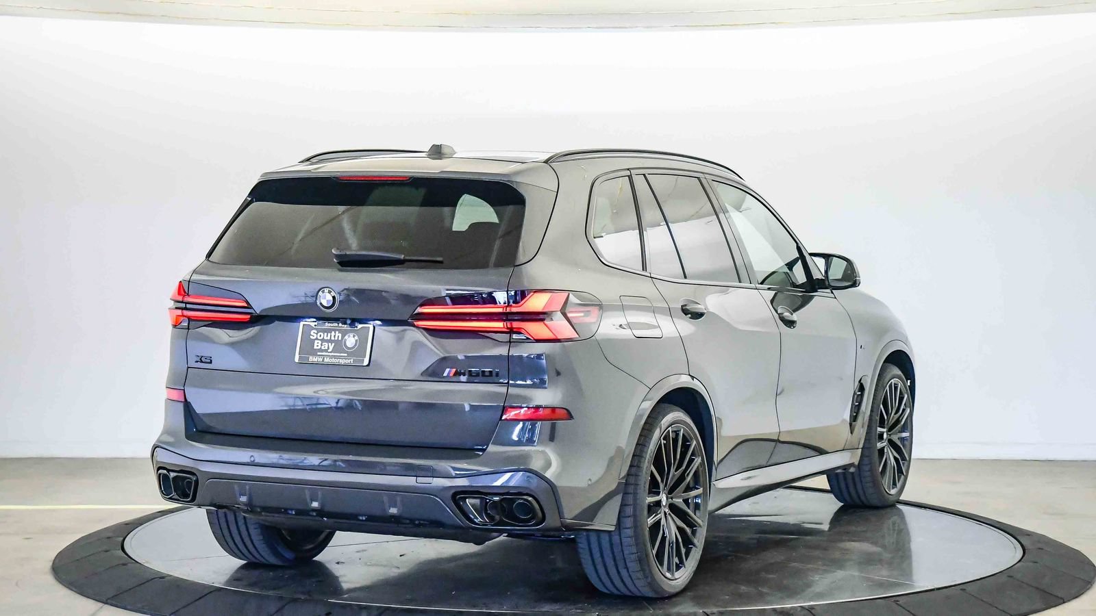 New 2026 BMW X5 M60i AWD/4WD image 5
